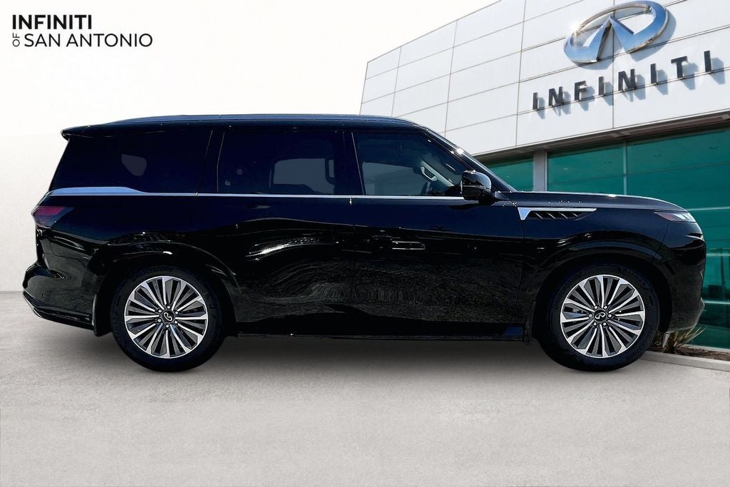 2027 INFINITI QX80 LUXE