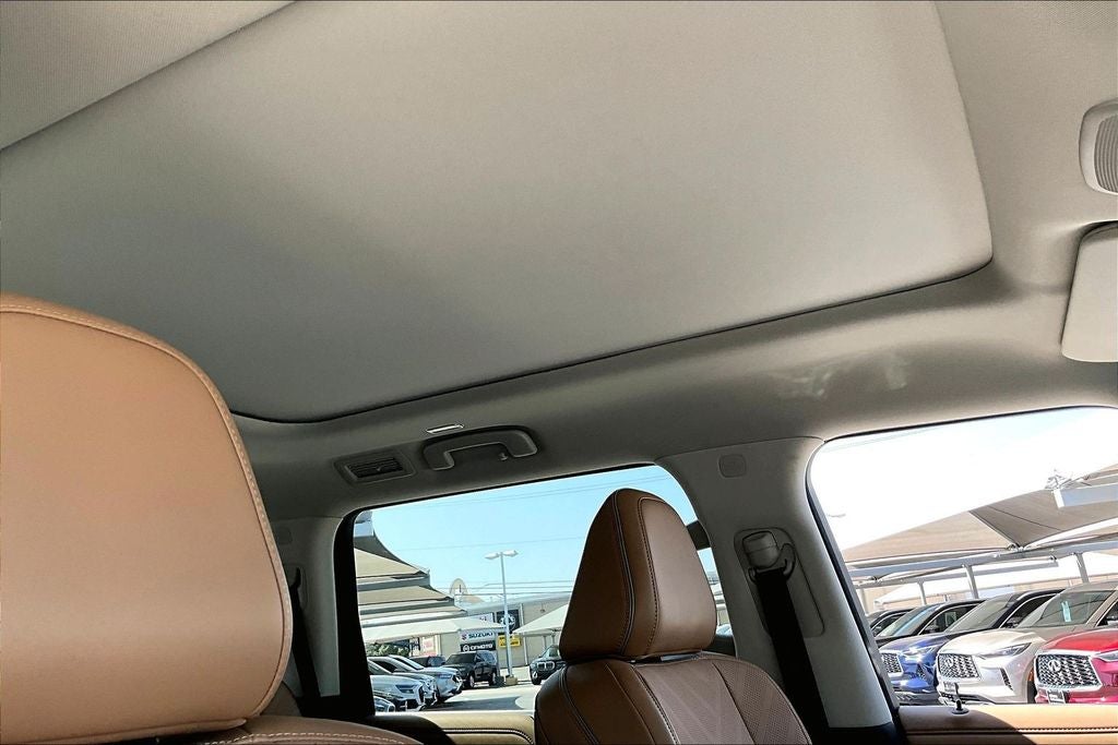 2027 INFINITI QX80 LUXE