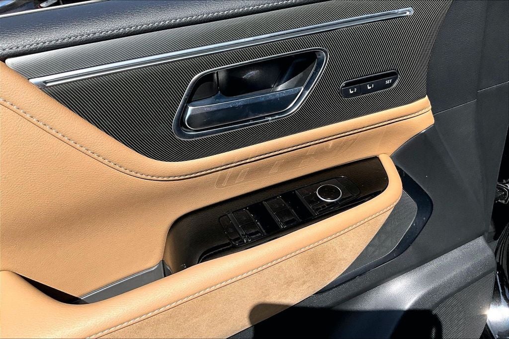 2027 INFINITI QX80 LUXE