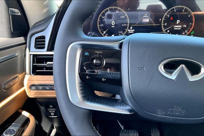 2027 INFINITI QX80 LUXE