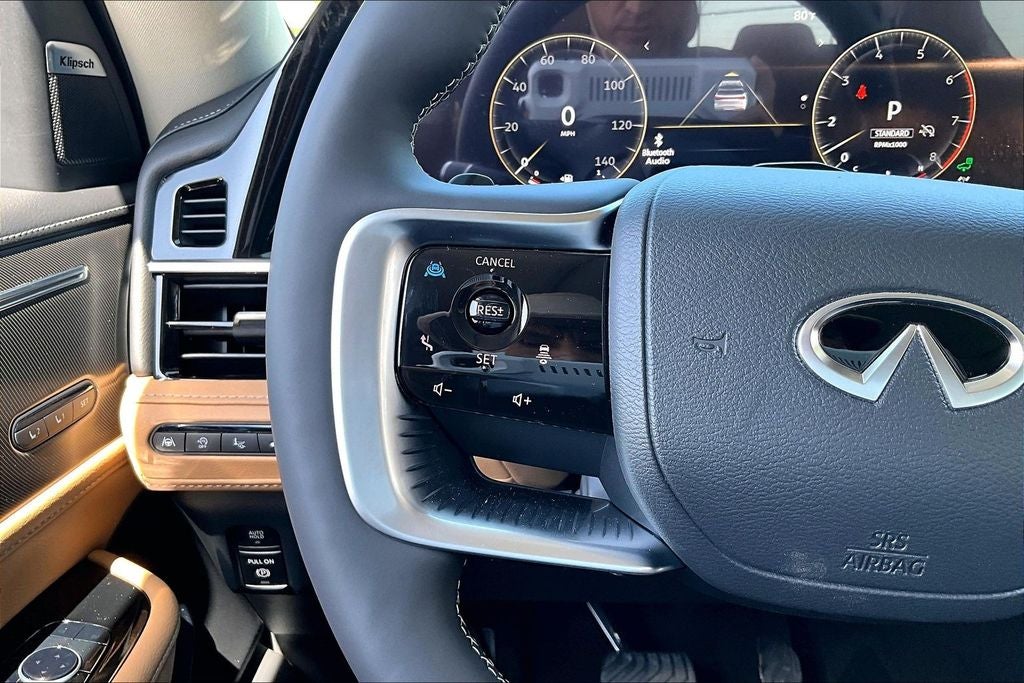 2027 INFINITI QX80 LUXE