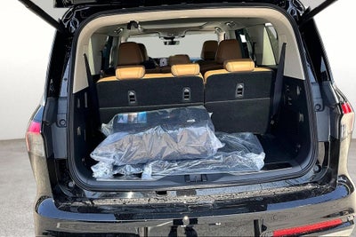 2027 INFINITI QX80 LUXE