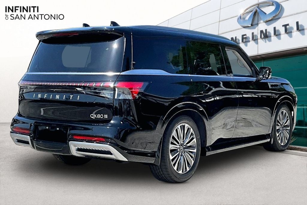 2027 INFINITI QX80 LUXE