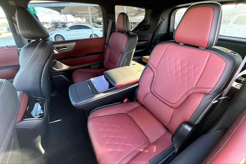 2027 INFINITI QX80 AUTOGRAPH