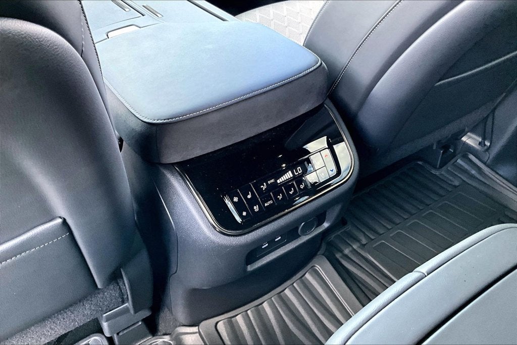 2027 INFINITI QX80 AUTOGRAPH