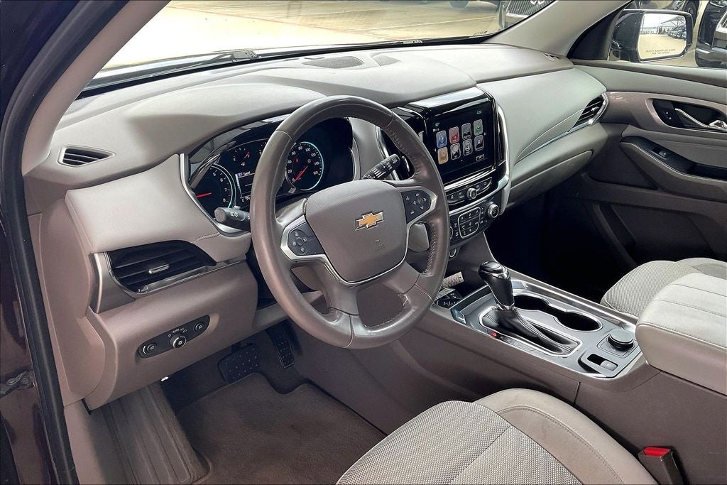 2018 Chevrolet Traverse LT Cloth w/1LT