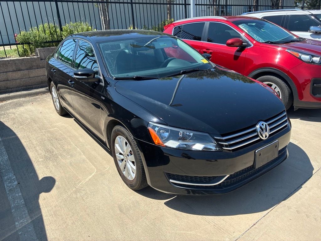 2013 Volkswagen Passat 2.5L Wolfsburg Edition