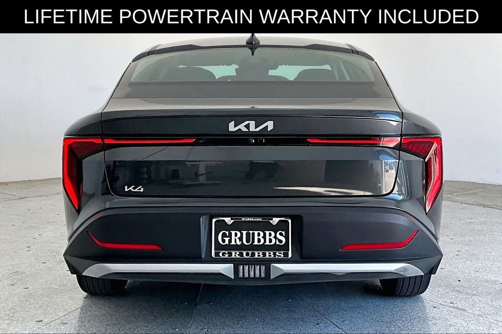 2025 Kia K4 LXS