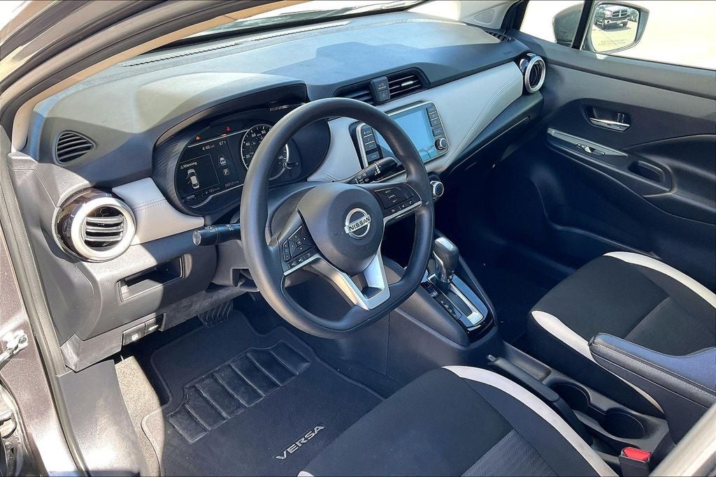 2020 Nissan Versa 1.6 SV