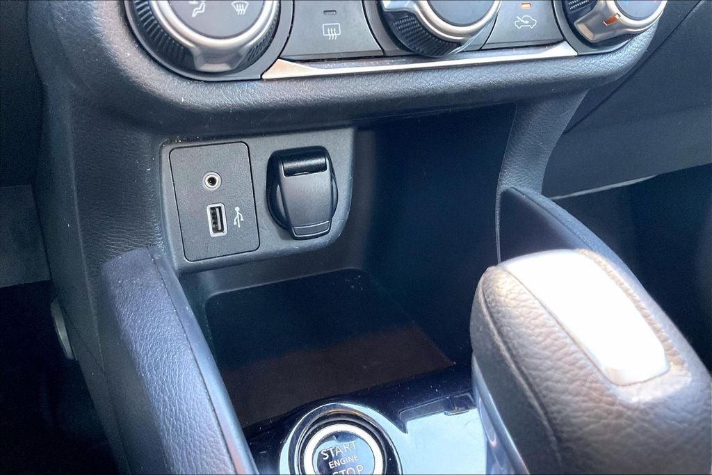 2020 Nissan Versa 1.6 SV