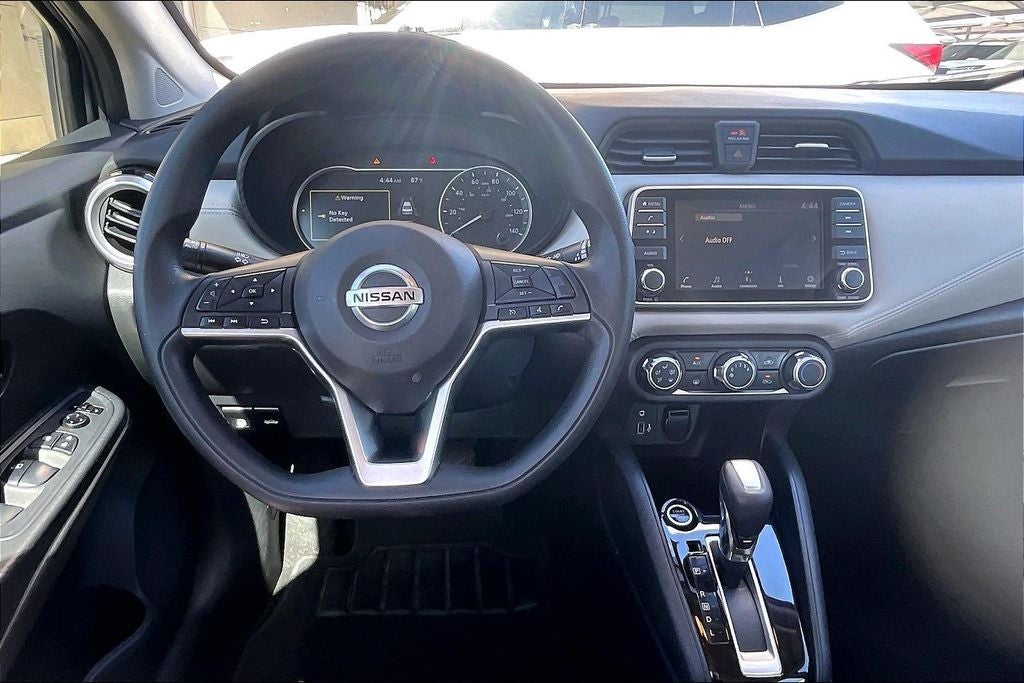 2020 Nissan Versa 1.6 SV