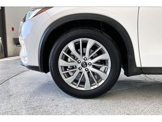 2025 INFINITI QX50 PURE