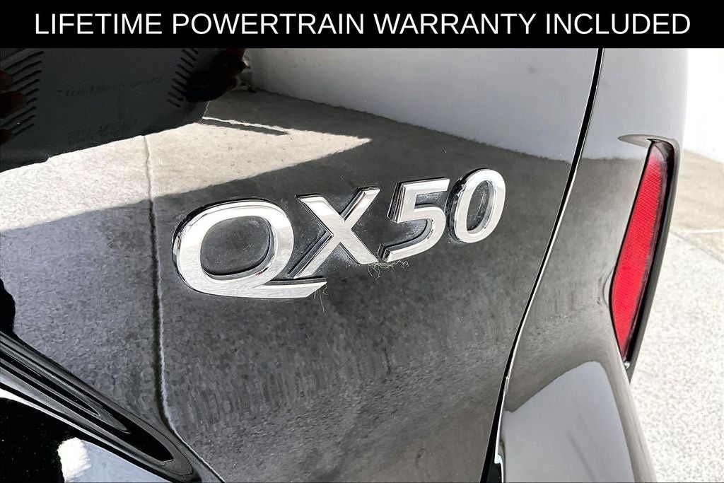 2023 INFINITI QX50 LUXE