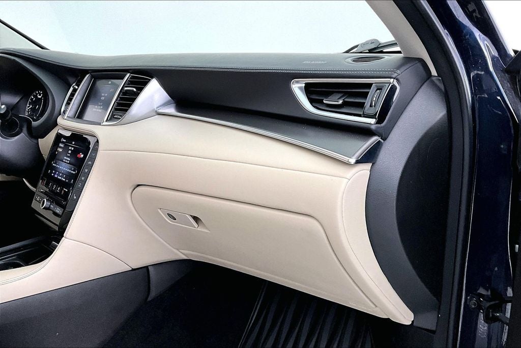 2022 INFINITI QX50 LUXE