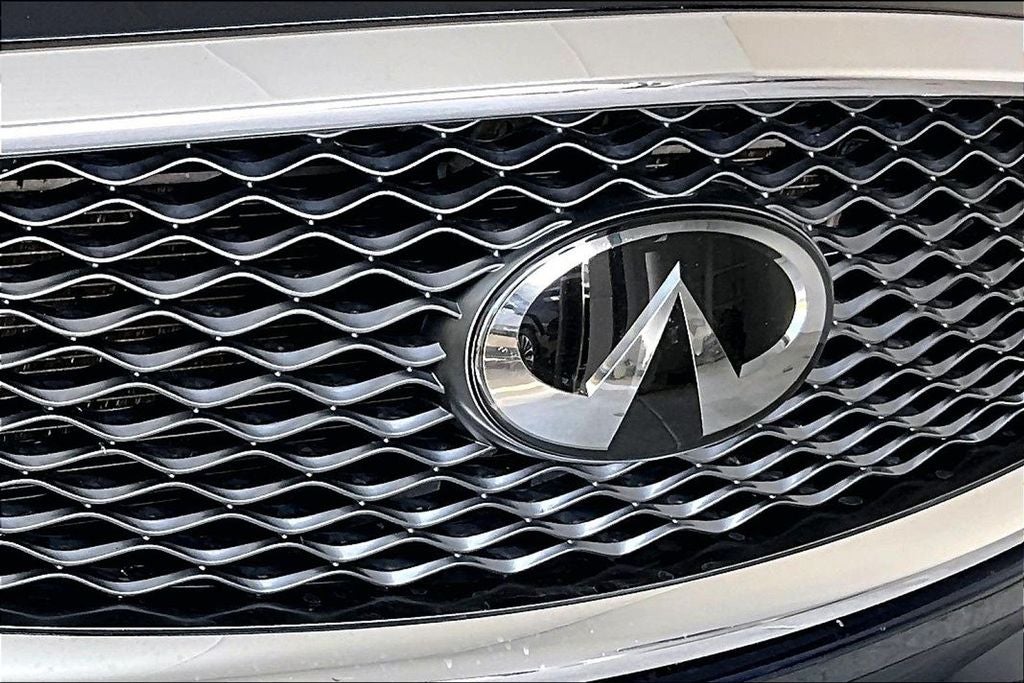 2022 INFINITI QX50 LUXE