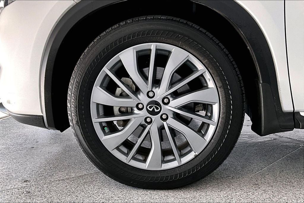 2025 INFINITI QX50 LUXE