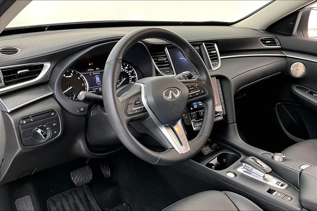 2025 INFINITI QX50 LUXE