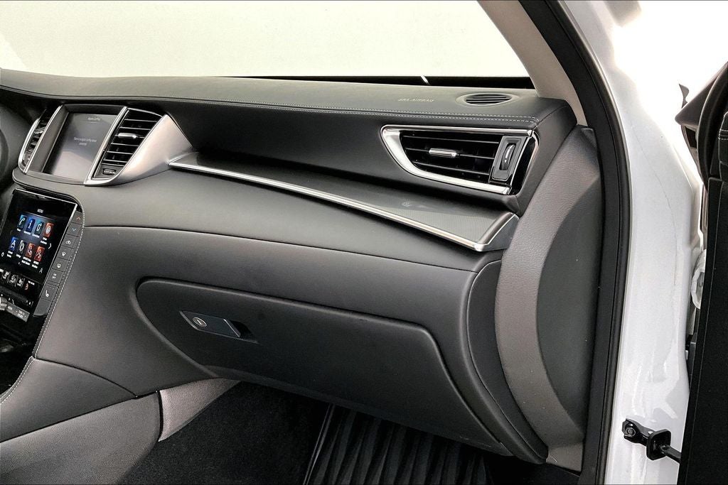 2025 INFINITI QX50 LUXE