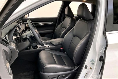 2025 INFINITI QX50 LUXE