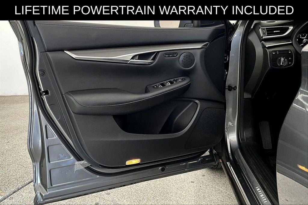 2025 INFINITI QX50 LUXE