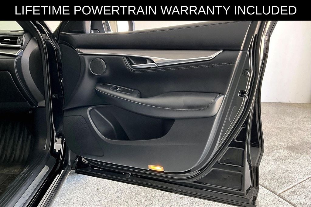 2023 INFINITI QX55 LUXE