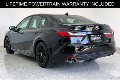 2025 Toyota Camry SE