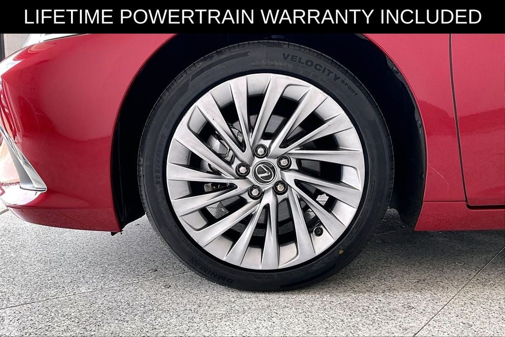 2025 Lexus ES 300h Luxury