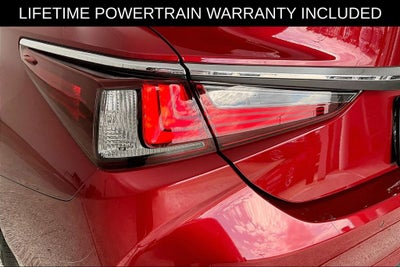 2025 Lexus ES 300h Luxury