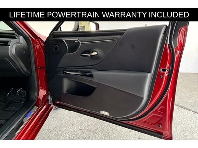 2025 Lexus ES 300h Luxury