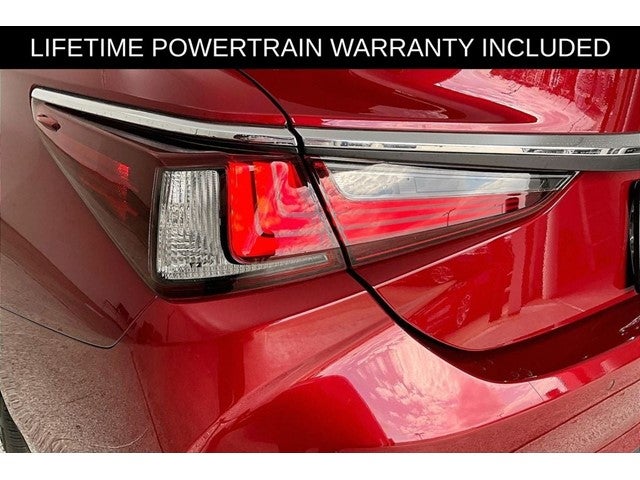 2025 Lexus ES 300h Luxury