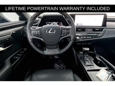2025 Lexus ES 300h Luxury