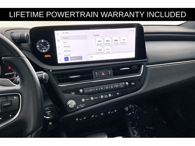 2025 Lexus ES 300h Luxury