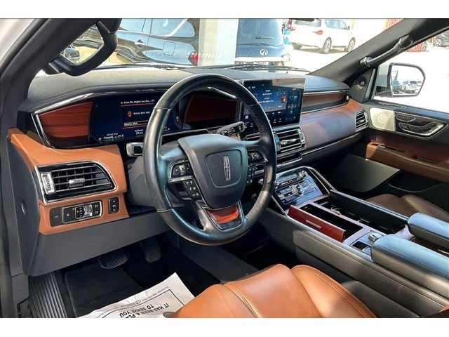 2022 Lincoln Navigator L Reserve