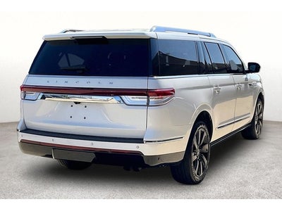 2022 Lincoln Navigator L Reserve