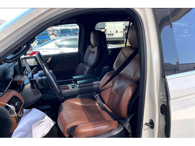 2022 Lincoln Navigator L Reserve