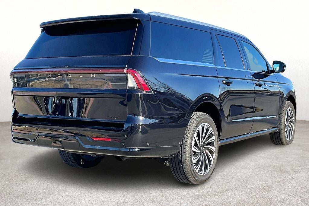 2025 Lincoln Navigator L Black Label