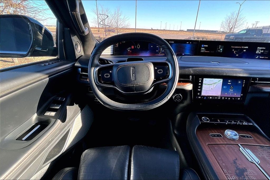 2025 Lincoln Navigator L Black Label