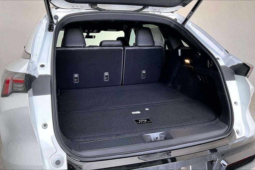 2027 INFINITI QX65 LUXE