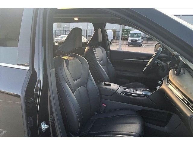 2025 INFINITI QX60 PURE