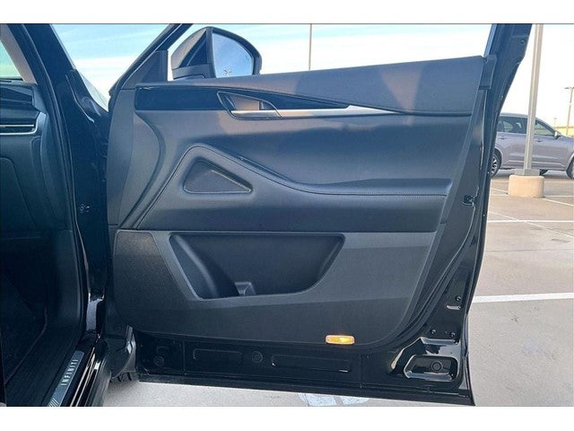 2025 INFINITI QX60 PURE