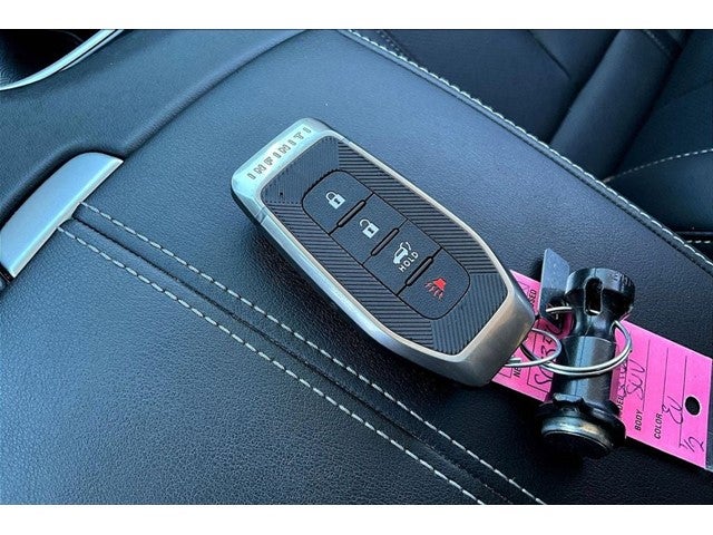 2025 INFINITI QX60 PURE