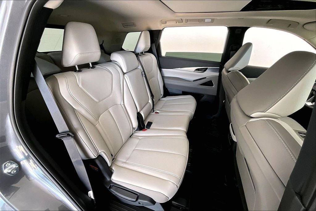 2027 INFINITI QX60 LUXE