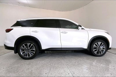 2027 INFINITI QX60 LUXE