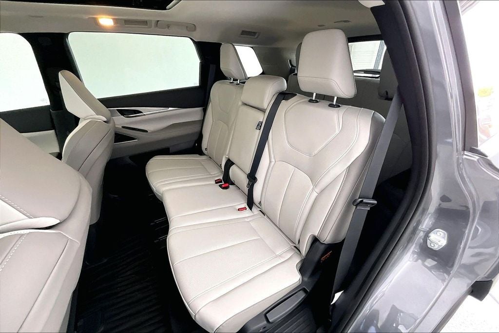 2027 INFINITI QX60 LUXE