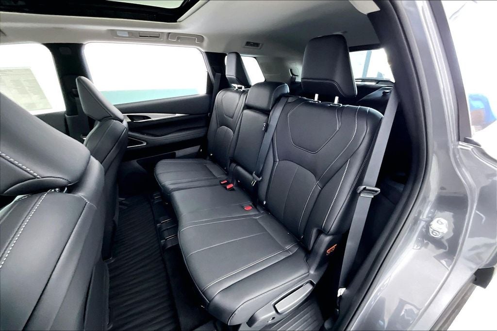 2027 INFINITI QX60 LUXE