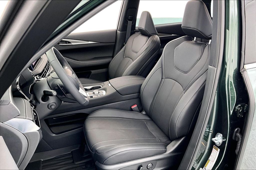 2027 INFINITI QX60 LUXE