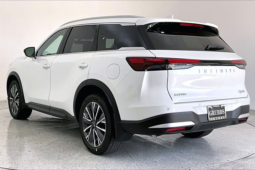 2027 INFINITI QX60 LUXE