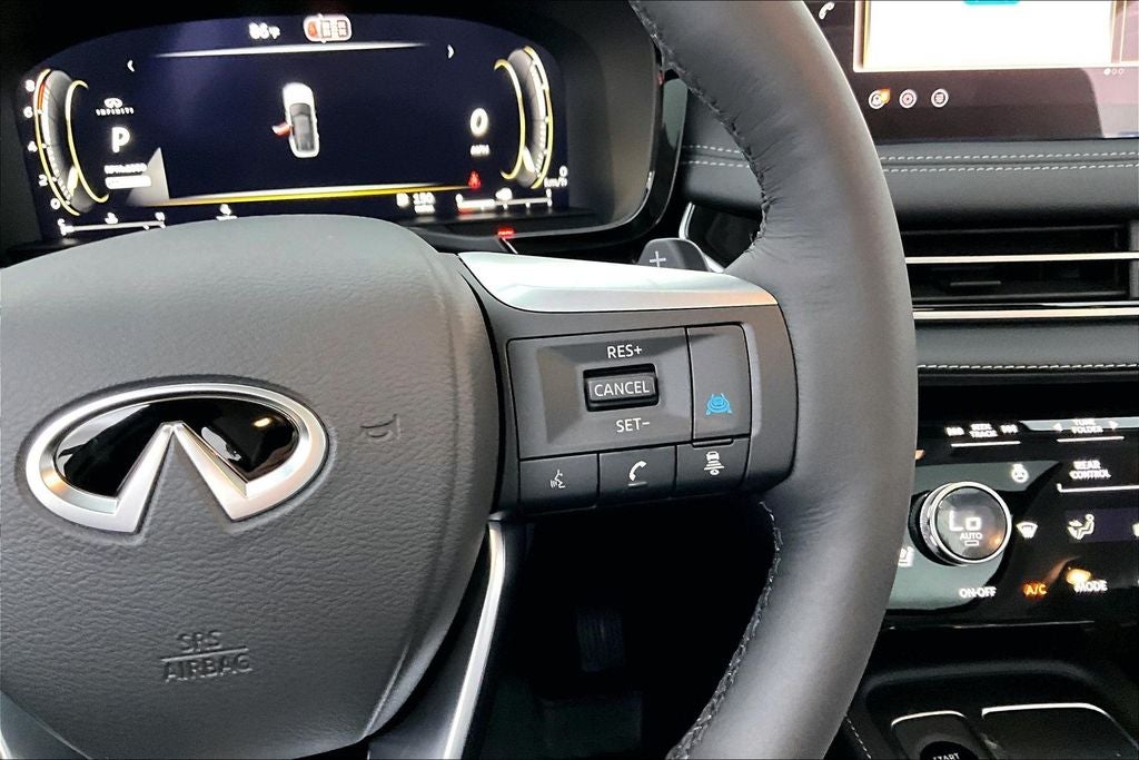 2027 INFINITI QX60 LUXE