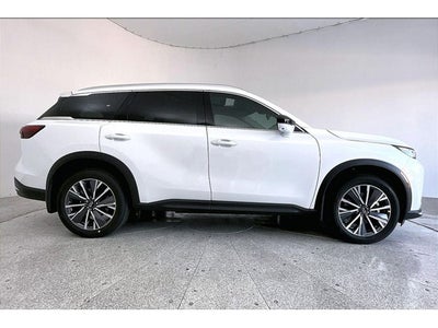 2027 INFINITI QX60 LUXE