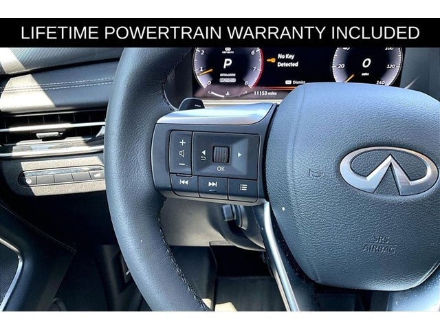 2025 INFINITI QX60 LUXE